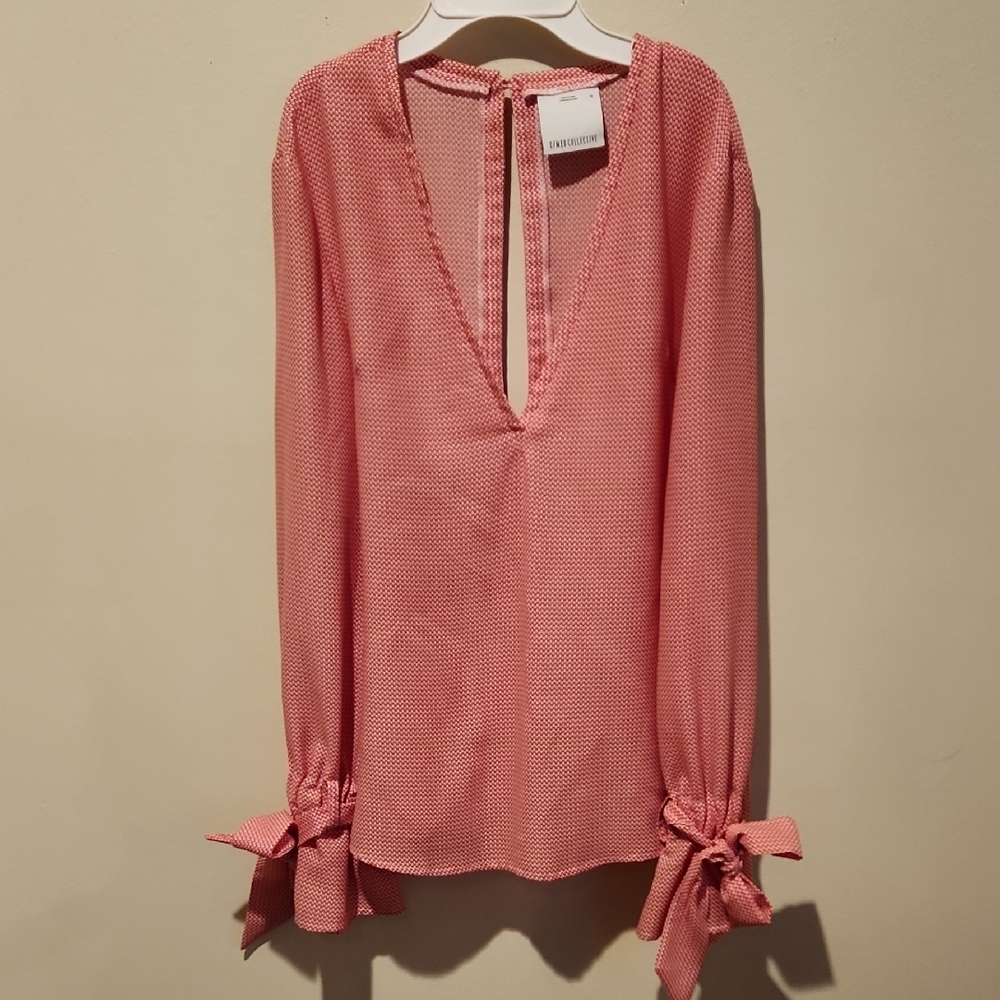 ❤️ C/MEO COLLECTIVE DEEP V-NECK BOW CUFF BLOUSE / TOP, MEDIUM
